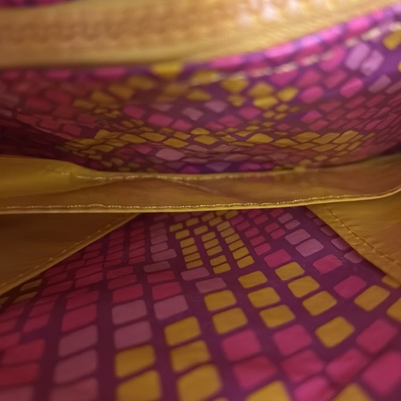 NEW-collectors Marilyn Monroe Designer
Shopping tote w/t Snap on wallet inside - Picture 8 of 15